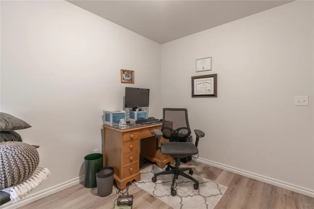 Photo 20 — 940 NE 30th Street, Oklahoma City, OK 73105