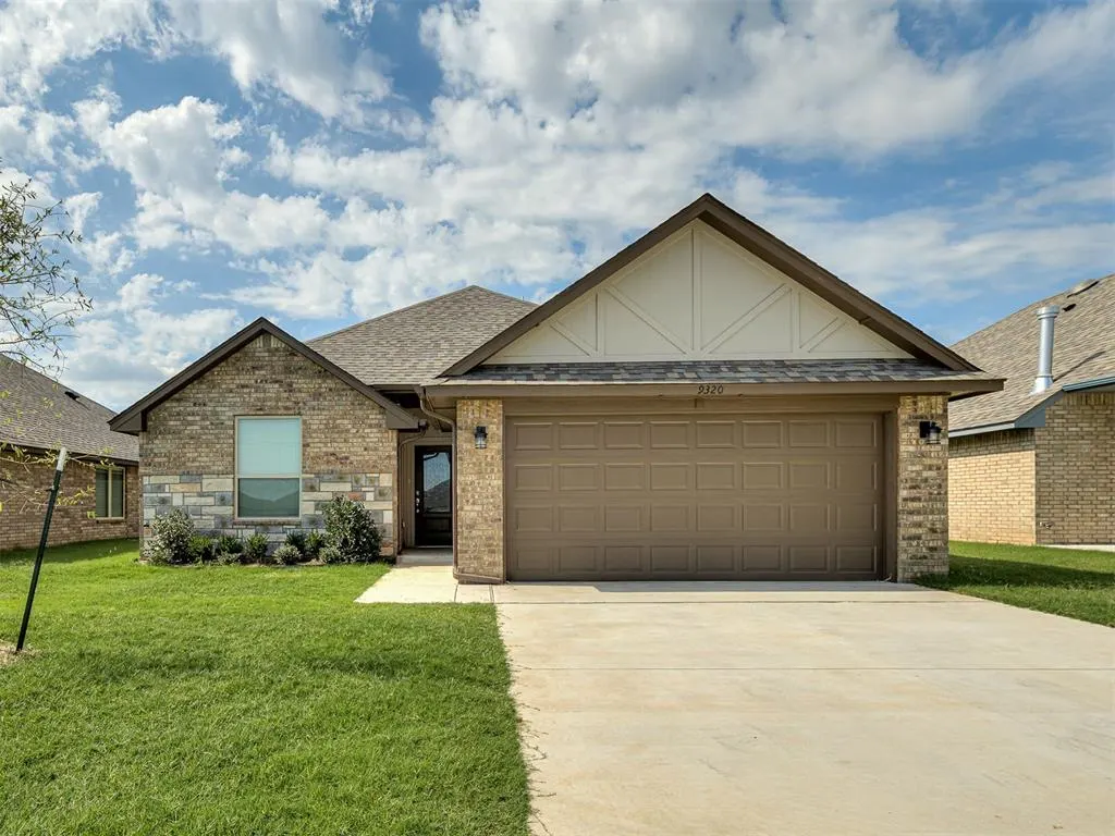 Photo 2 — 9320 NW 143rd Street, Yukon, OK 73099