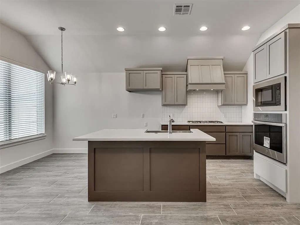 Photo 17 — 9320 NW 143rd Street, Yukon, OK 73099