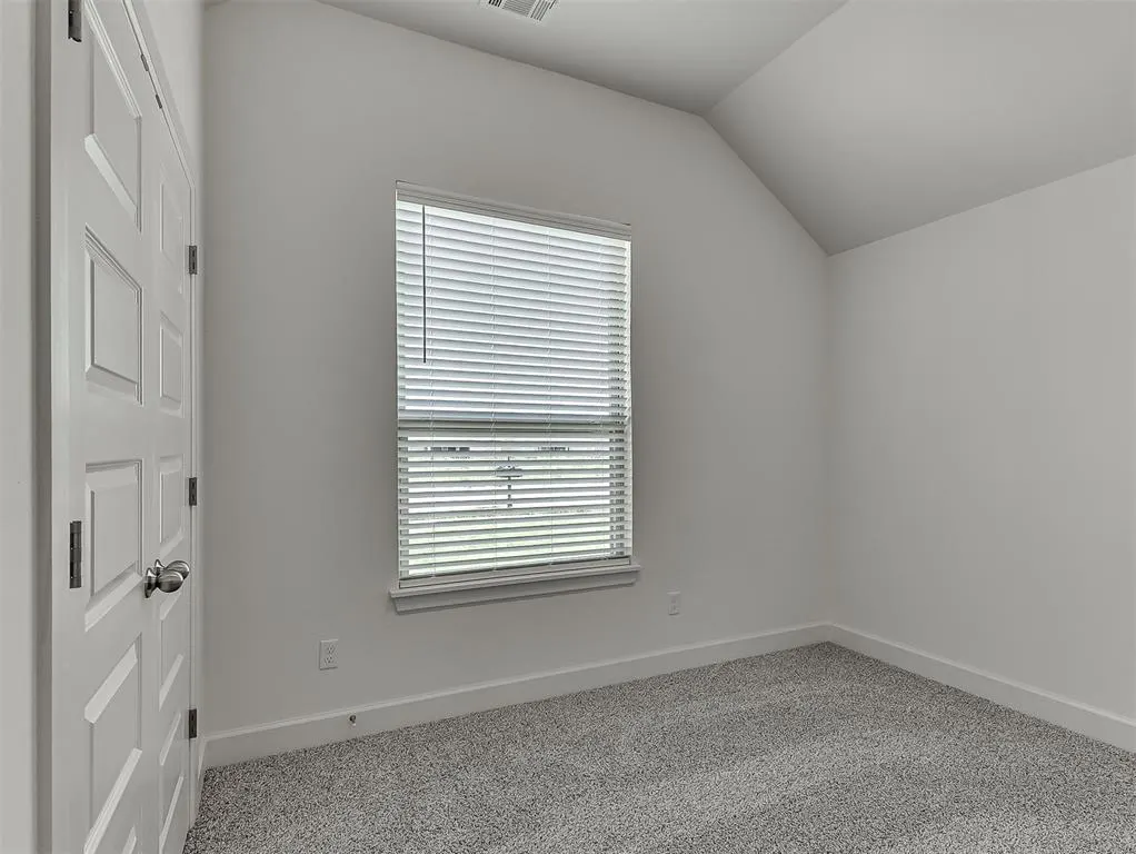 Photo 32 — 9320 NW 143rd Street, Yukon, OK 73099