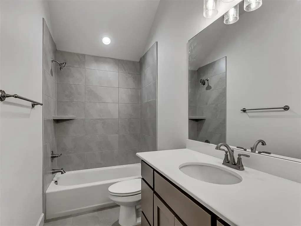 Photo 35 — 9320 NW 143rd Street, Yukon, OK 73099