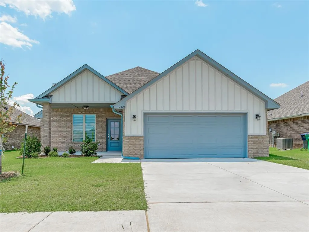 Front exterior — 9324 NW 143rd Street, Yukon, OK 73099