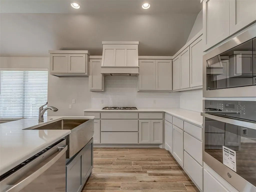 Photo 9 — 9324 NW 143rd Street, Yukon, OK 73099