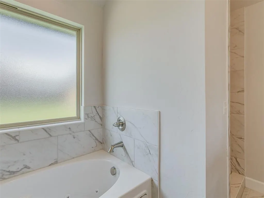 Photo 19 — 9324 NW 143rd Street, Yukon, OK 73099