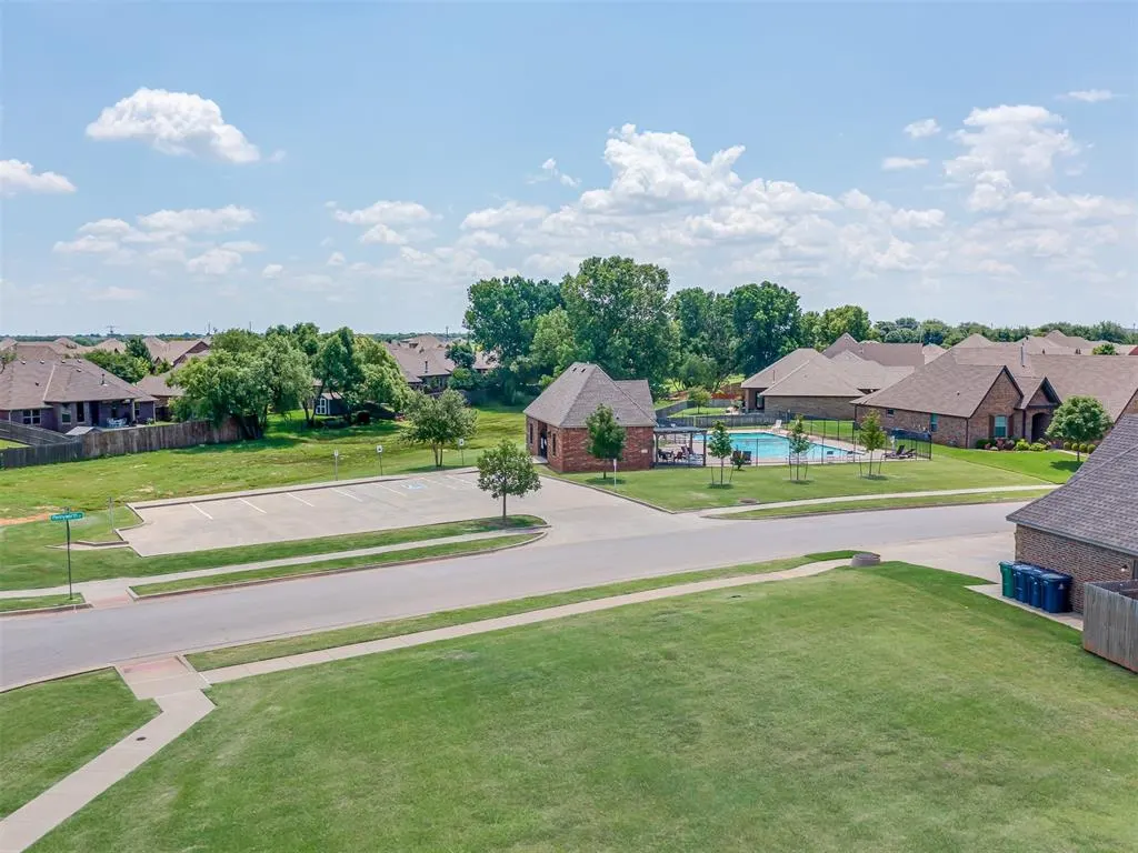 Photo 41 — 9324 NW 143rd Street, Yukon, OK 73099