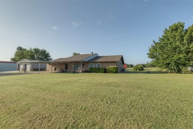 Photo 2 — 6400 E Etowah Road, Noble, OK 73068