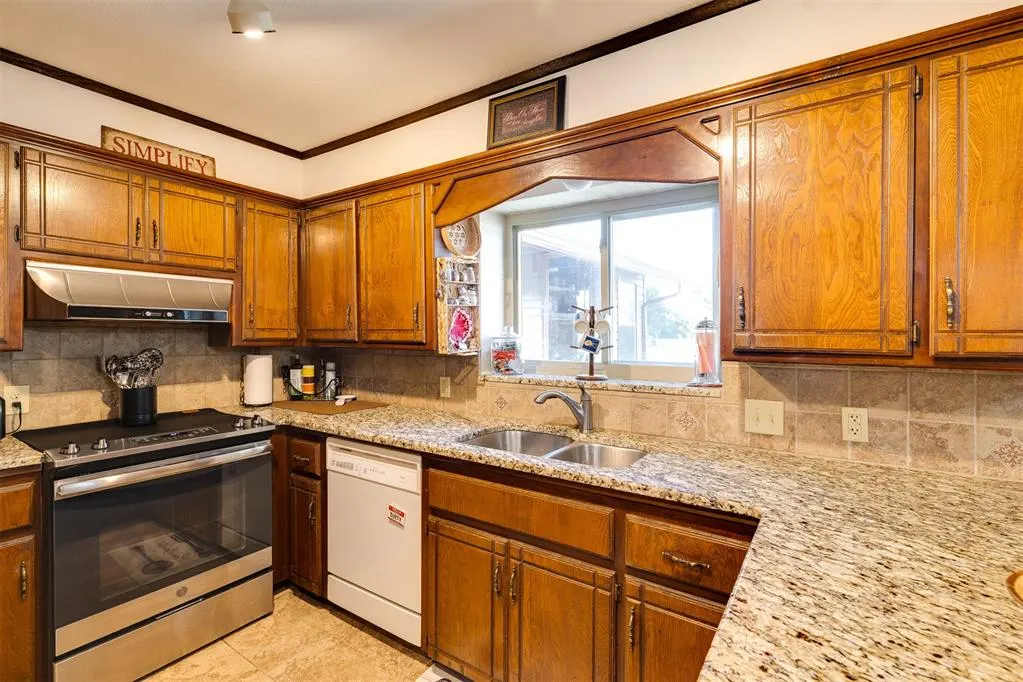 Photo 14 — 6400 E Etowah Road, Noble, OK 73068
