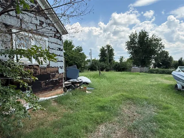 Photo 8 — 1615 E Lincoln Avenue, Guthrie, OK 73044