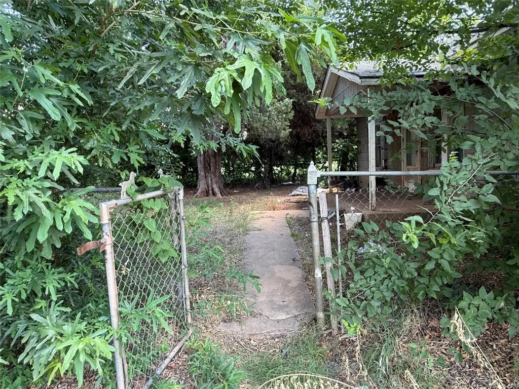 Photo 4 — 1615 E Lincoln Avenue, Guthrie, OK 73044