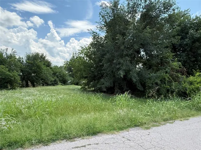 Photo 5 — 1615 E Lincoln Avenue, Guthrie, OK 73044