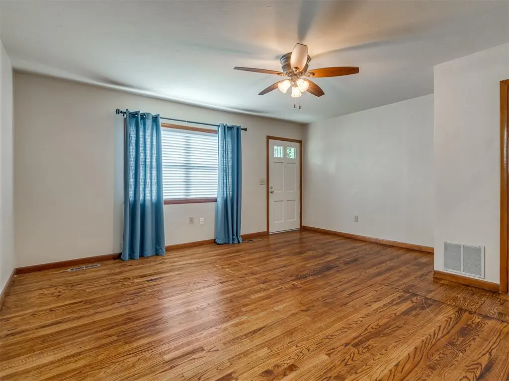 Photo 9 — 4701 N Peniel Avenue, Bethany, OK 73008