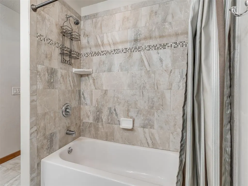 Photo 21 — 4701 N Peniel Avenue, Bethany, OK 73008
