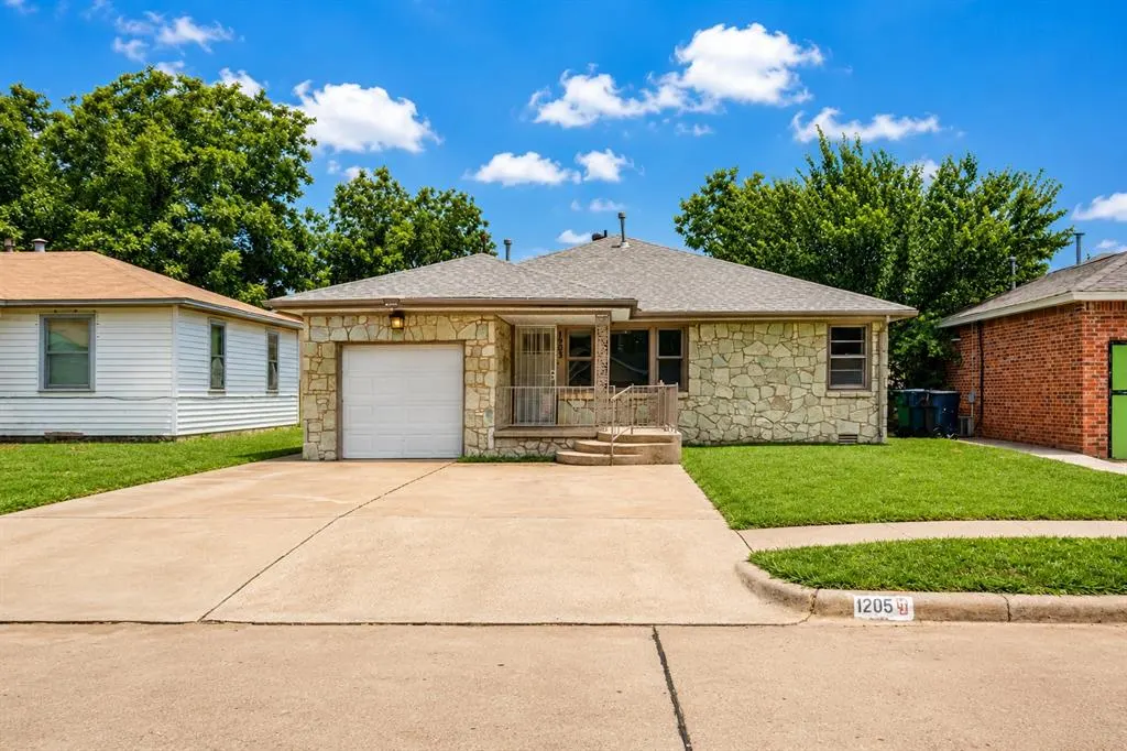 Photo 2 — 1205 SW 49th Street, Oklahoma City, OK 73109