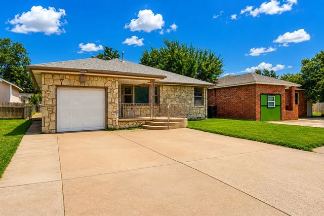Photo 3 — 1205 SW 49th Street, Oklahoma City, OK 73109