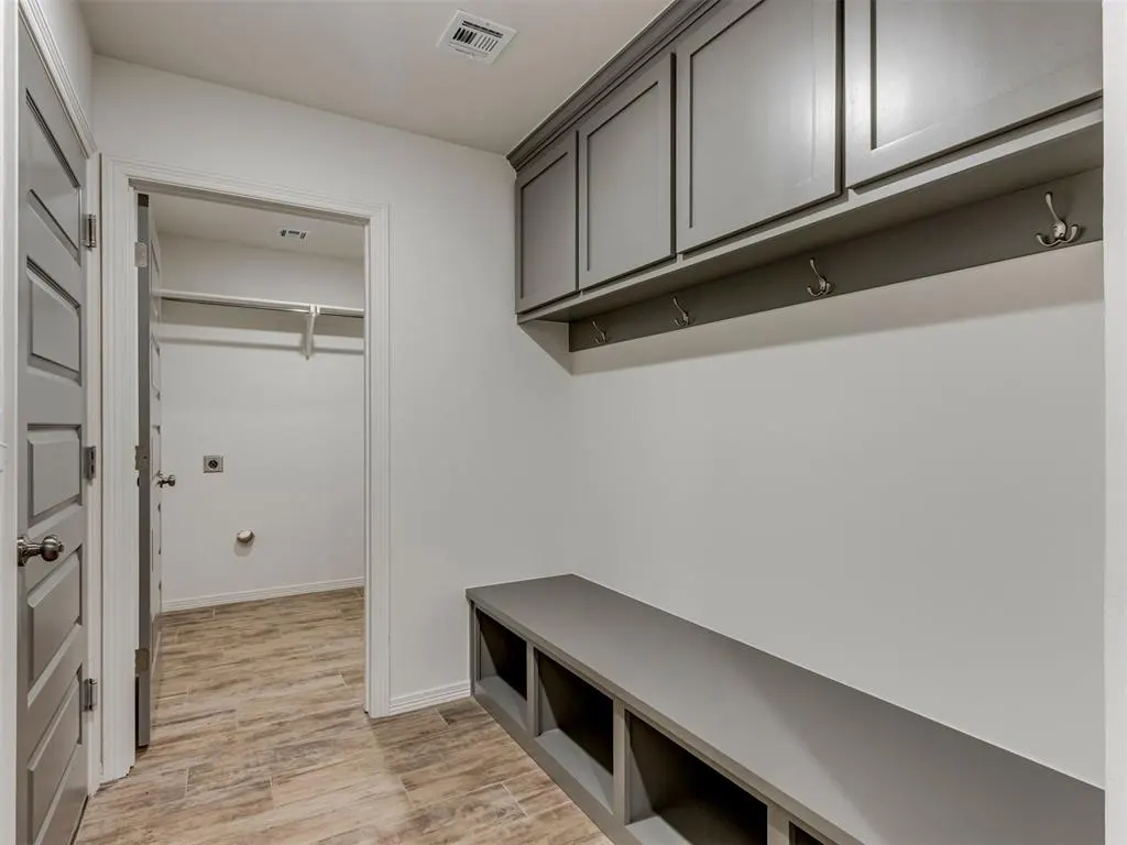 Photo 30 — 10653 SW 18th Street, Yukon, OK 73099