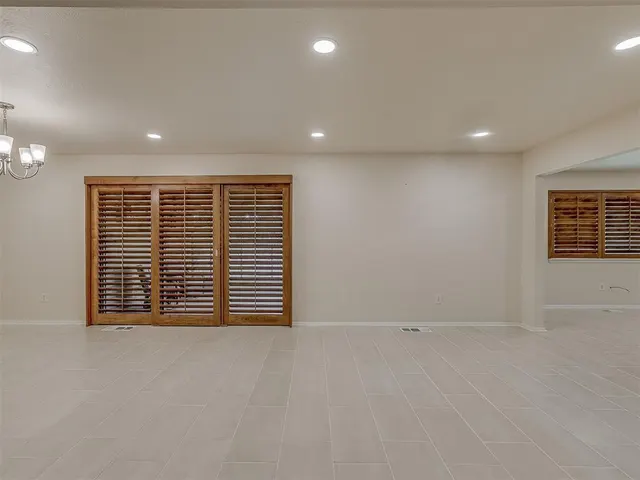 Photo 8 — 5012 NW 62nd Terrace, Oklahoma City, OK 73122