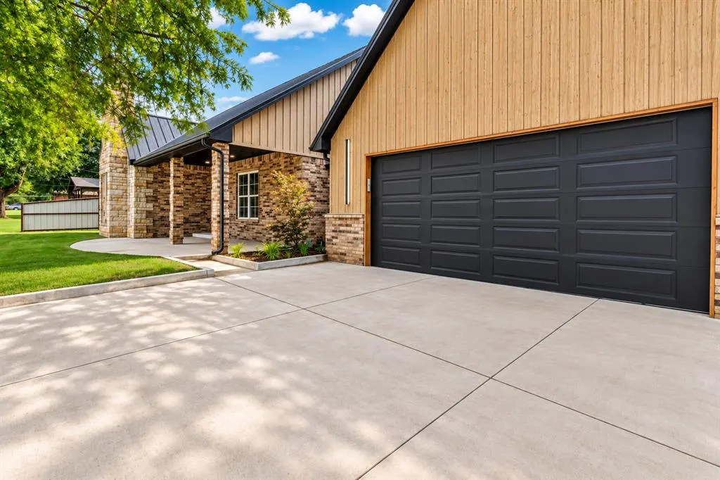 Photo 41 — 2925 N Choctaw Road, Choctaw, OK 73020