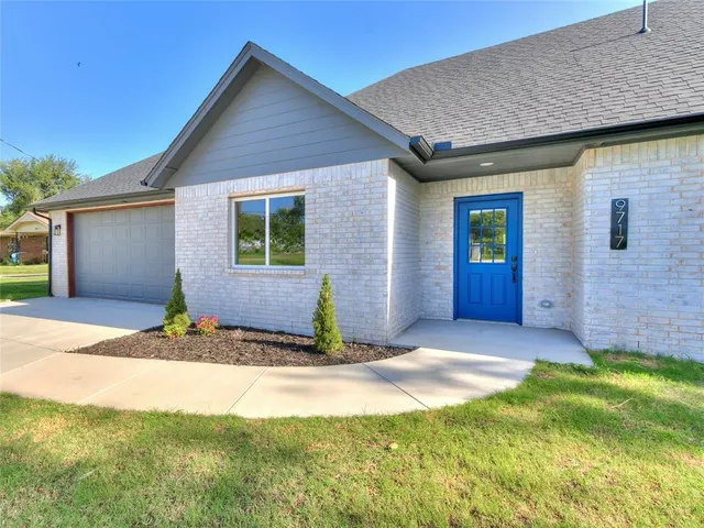 Photo 6 — 9717 NE 10th Street, Oklahoma City, OK 73130