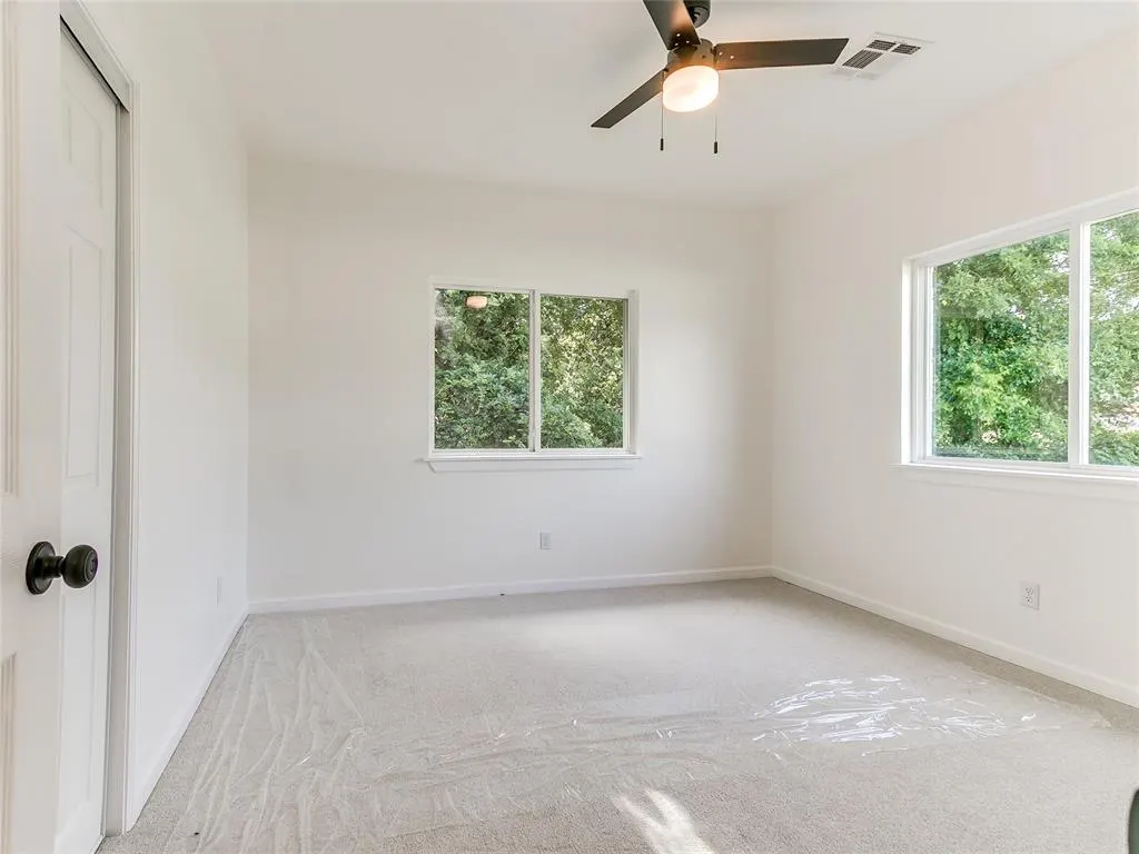 Photo 17 — 9717 NE 10th Street, Oklahoma City, OK 73130