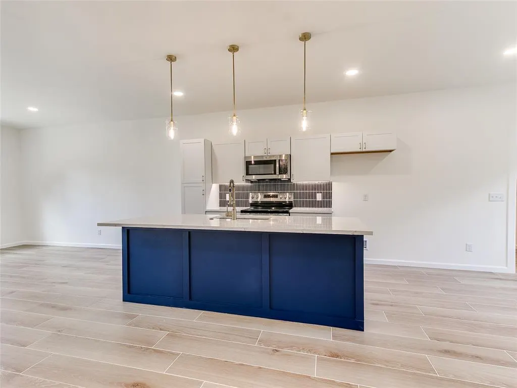 Photo 34 — 9717 NE 10th Street, Oklahoma City, OK 73130
