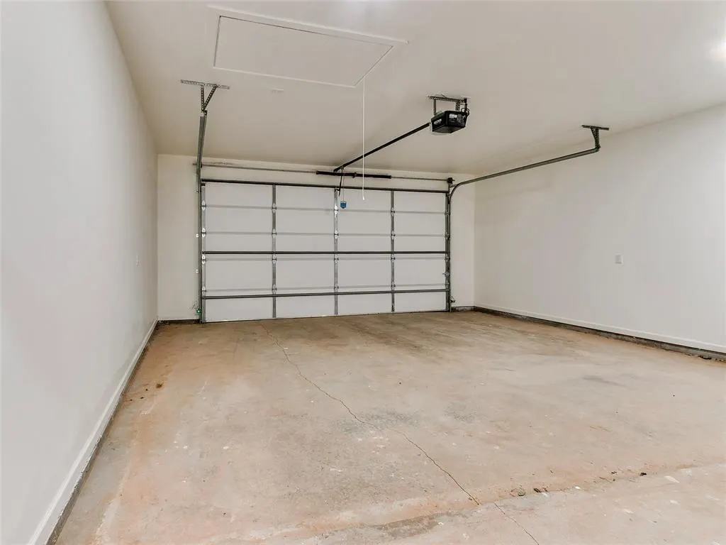 Photo 42 — 9717 NE 10th Street, Oklahoma City, OK 73130