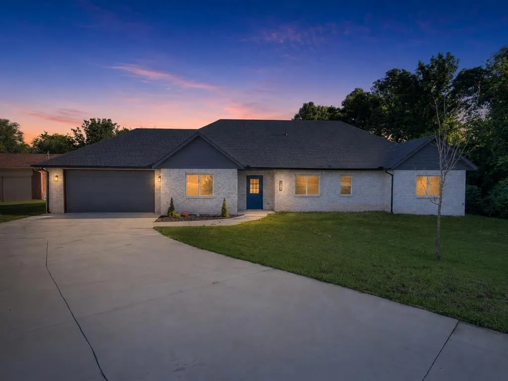 Photo 48 — 9717 NE 10th Street, Oklahoma City, OK 73130