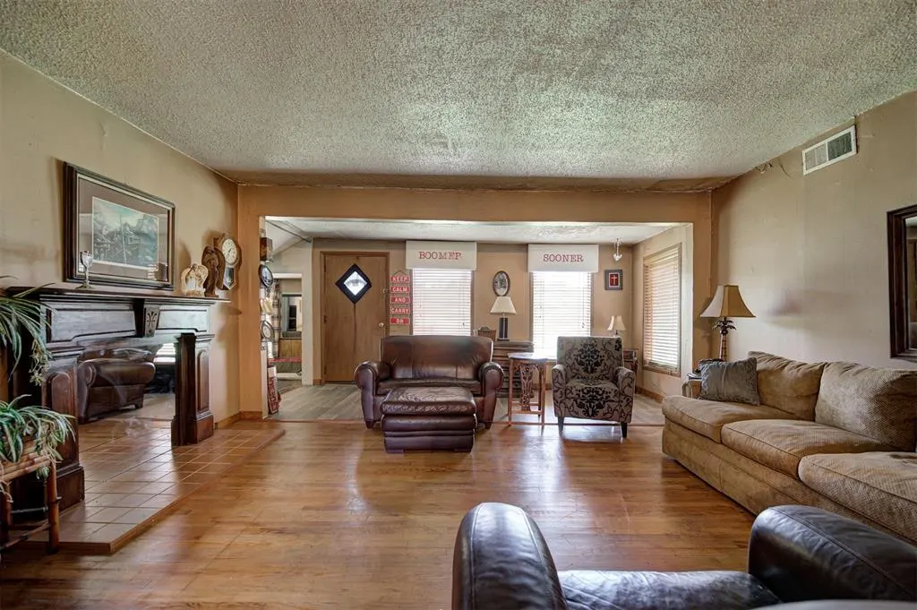 Photo 10 — 13050 S Pine Street, Edmond, OK 73034