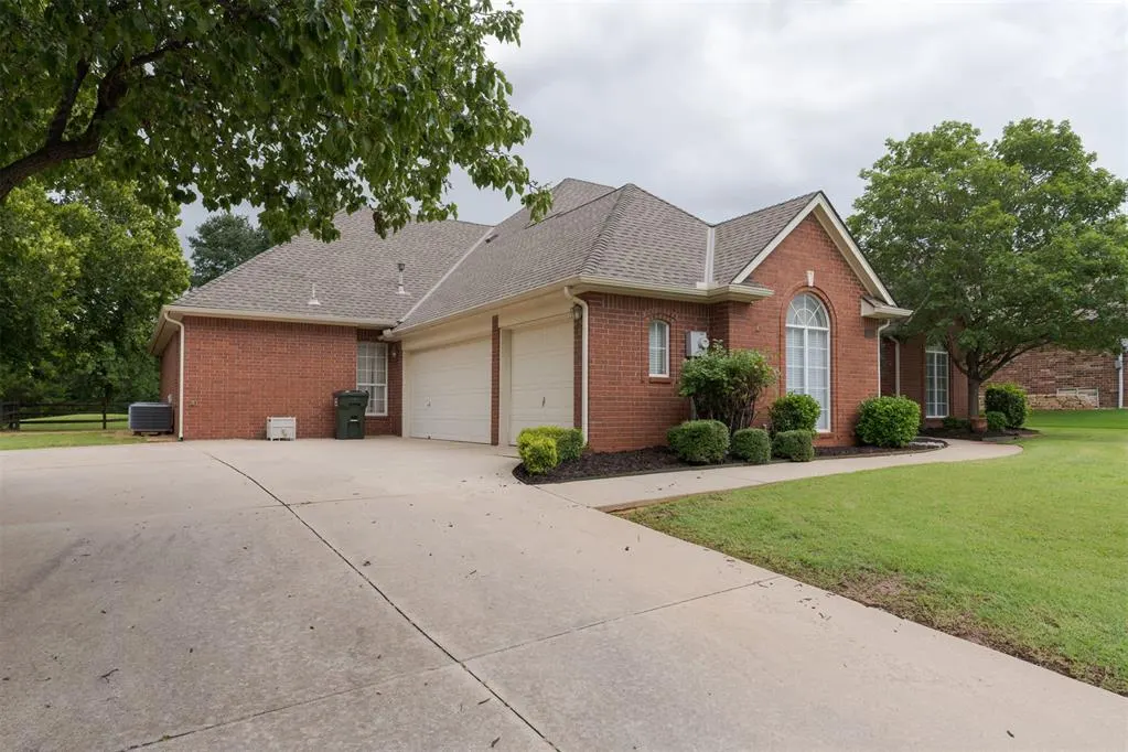 Photo 40 — 601 Wildmeadow Drive, Edmond, OK 73003