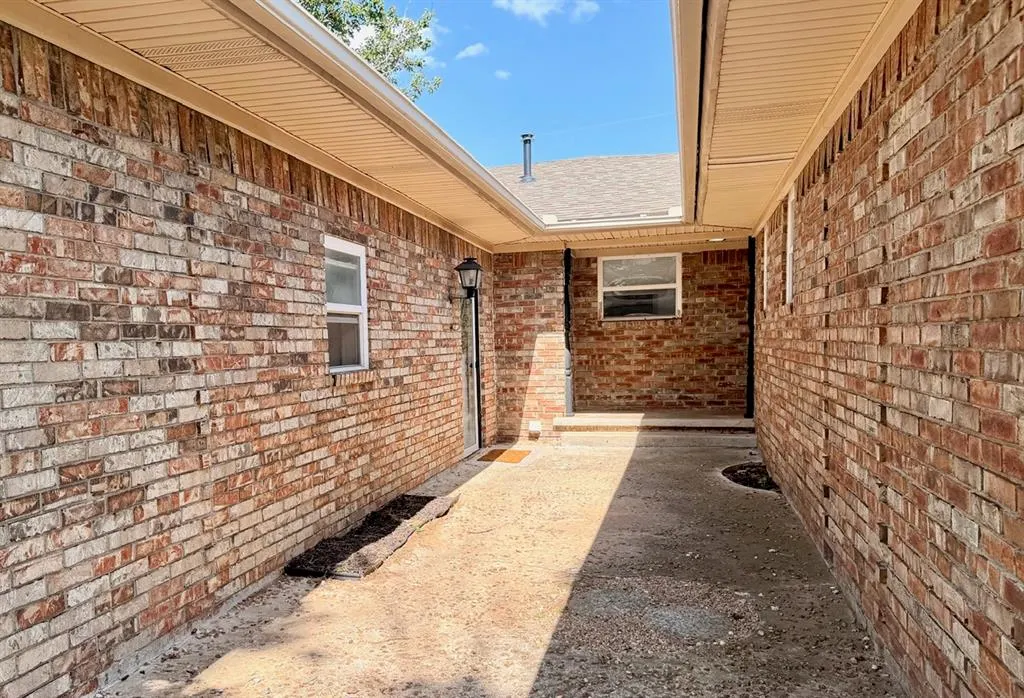 Photo 4 — 4103 N Aydelotte Avenue, Shawnee, OK 74804