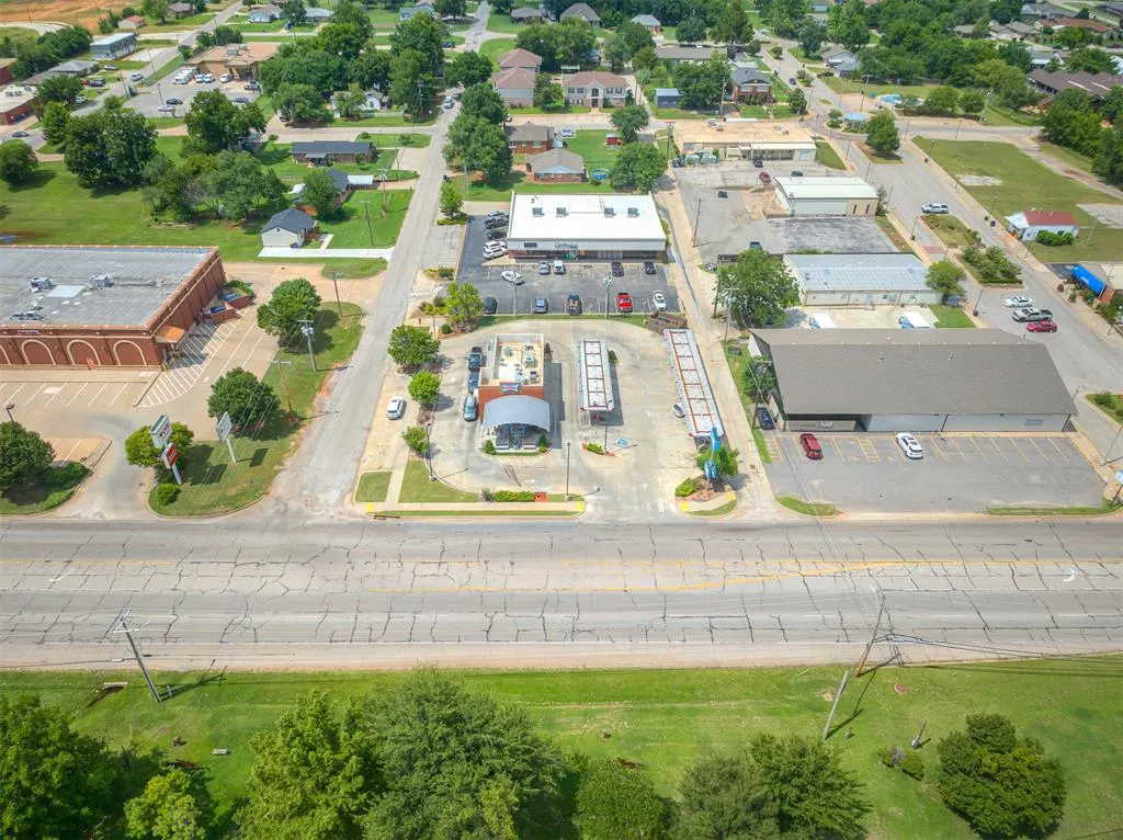 Photo 8 — 2426 Hawkins Street, Choctaw, OK 73020