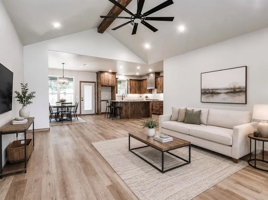 Photo 5 — 705 E Kennedy Street, Lexington, OK 73051