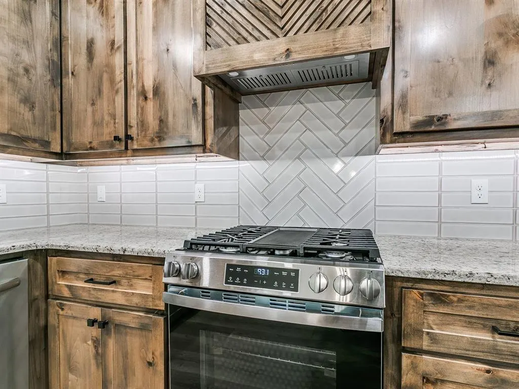 Photo 13 — 705 E Kennedy Street, Lexington, OK 73051