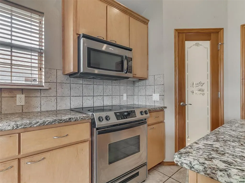Photo 12 — 906 Renita Way, Oklahoma City, OK 73160
