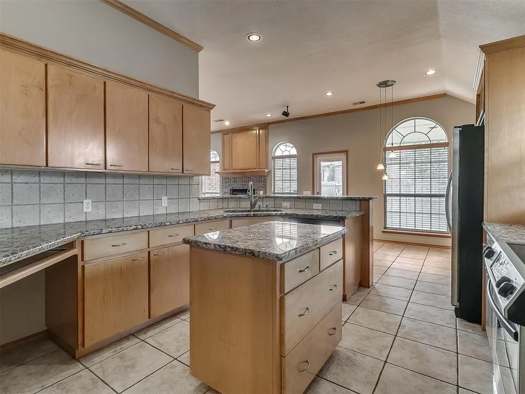 Photo 14 — 906 Renita Way, Oklahoma City, OK 73160