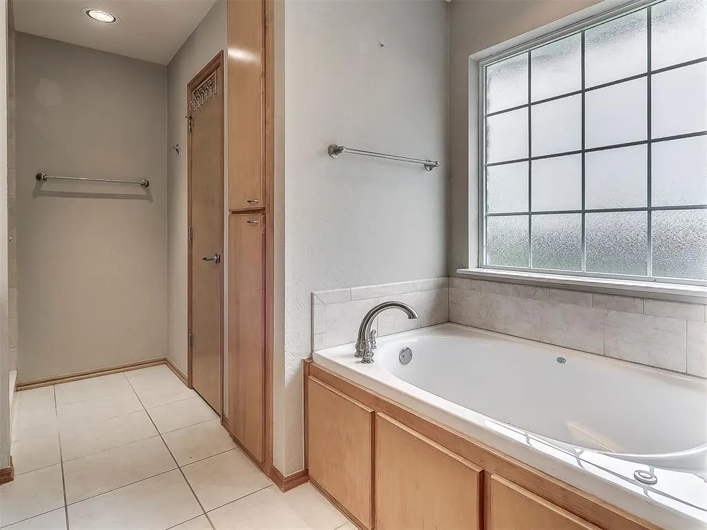 Photo 29 — 906 Renita Way, Oklahoma City, OK 73160