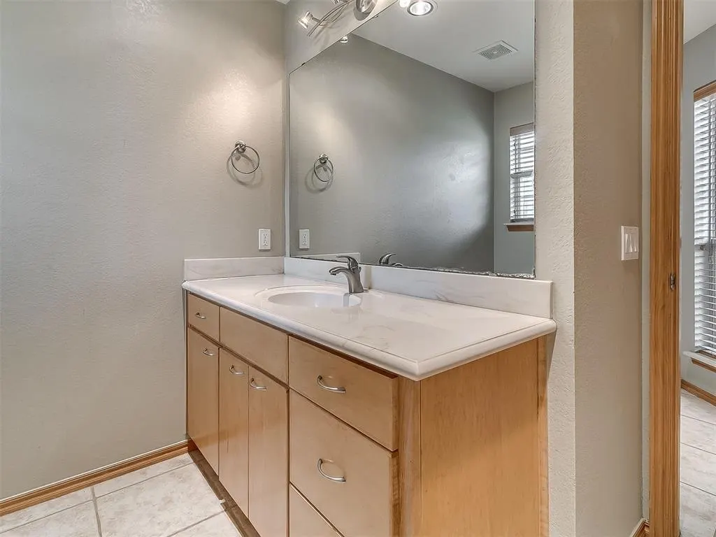 Photo 38 — 906 Renita Way, Oklahoma City, OK 73160