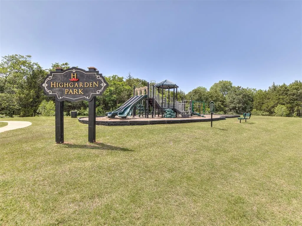 Photo 37 — 8708 Stark Street, Edmond, OK 73007