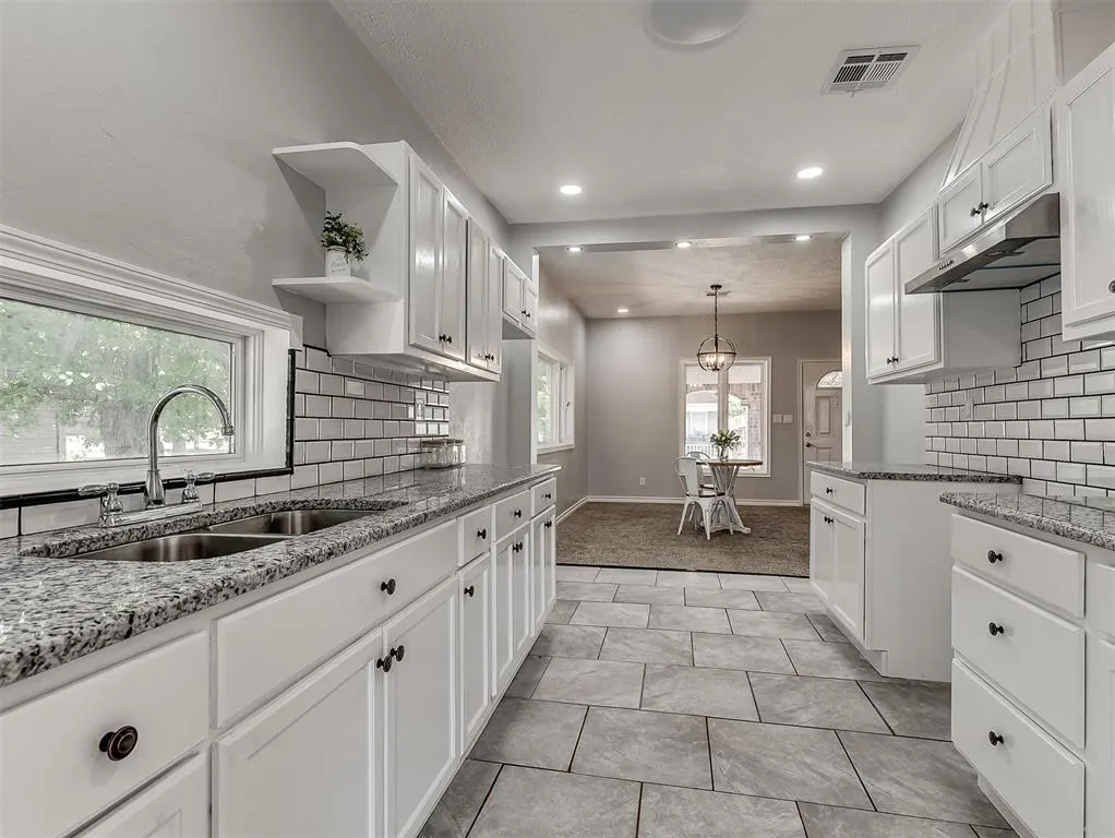 Photo 12 — 1316 NW 12th St Street, Oklahoma City, OK 73106