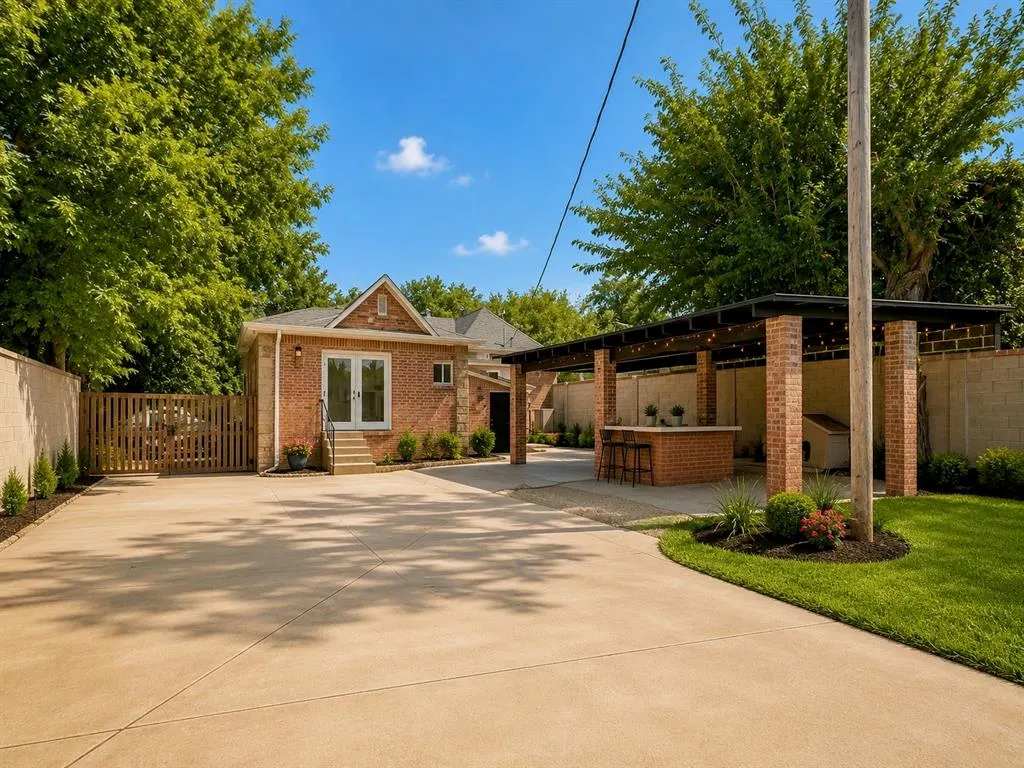 Photo 23 — 1316 NW 12th St Street, Oklahoma City, OK 73106