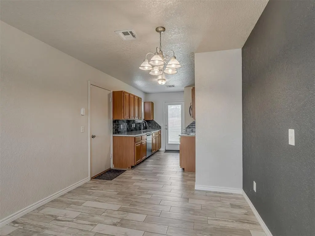 Photo 13 — 9201 Checkerbloom Drive, Oklahoma City, OK 73165