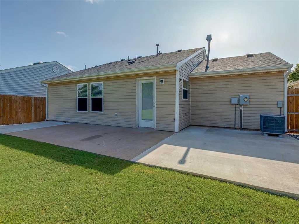 Photo 37 — 9201 Checkerbloom Drive, Oklahoma City, OK 73165