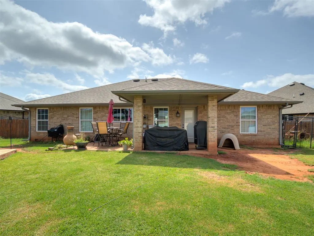 Photo 29 — 2108 Manderly Court, Norman, OK 73026