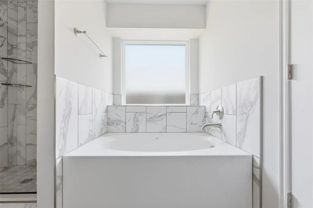 Photo 12 — 2302 Arcady Avenue, Norman, OK 73026