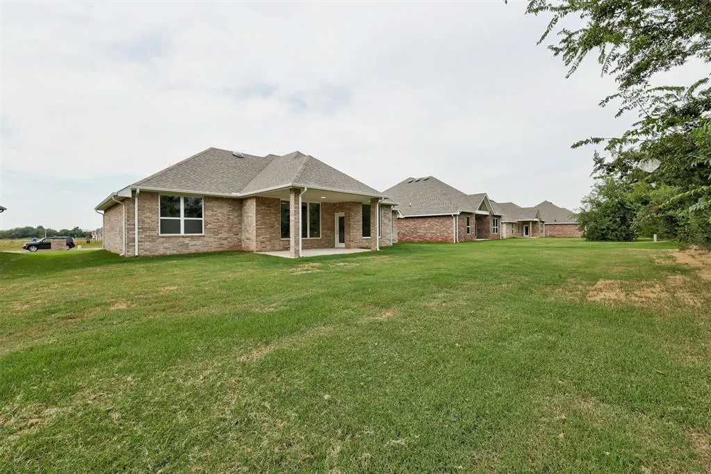 Photo 34 — 3014 Pescara Drive, Norman, OK 73071
