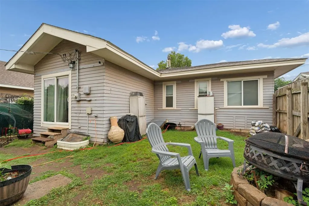 Photo 16 — 1952 NW 13th Street, Oklahoma City, OK 73106