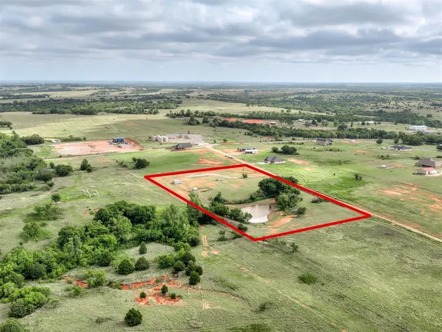Photo 2 — 1316 County Street 2926, Tuttle, OK 73089