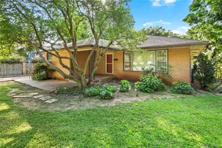 Sold home at 104 Elmwood Avenue