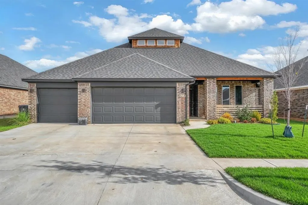 Front exterior — 804 Scully Road, Yukon, OK 73099
