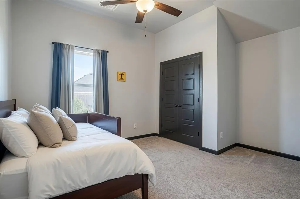 Photo 11 — 804 Scully Road, Yukon, OK 73099
