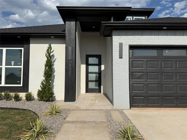 Photo 4 — 14537 Astor Lane, Yukon, OK 73099